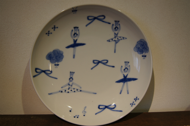 砥部焼 森陶房 7寸皿（バレリーナ）| 内田屋通販