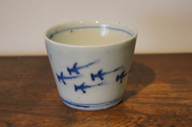 砥部焼　中田窯　蕎麦猪口　大　（メダカ） 