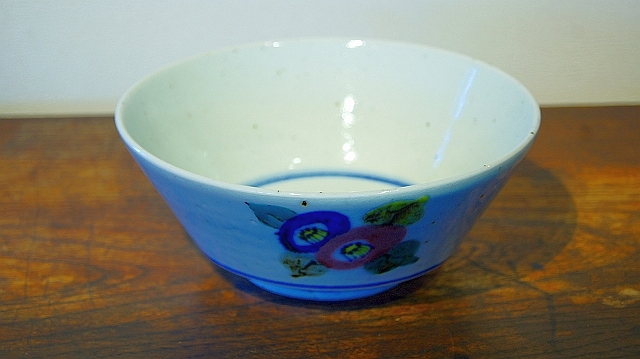 砥部焼　中田窯　　6寸深鉢(加彩　椿a）　