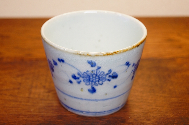 砥部焼　中田窯　蕎麦猪口　大　（印判菊）