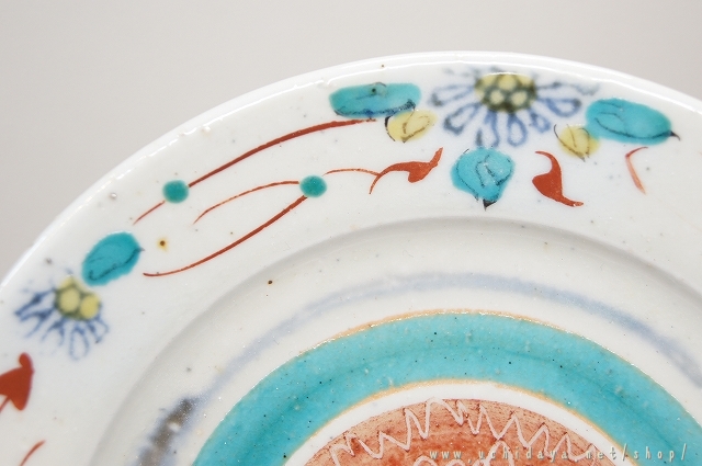 砥部焼 中田窯 5寸リム皿 （灰釉花Q） | 内田屋通販